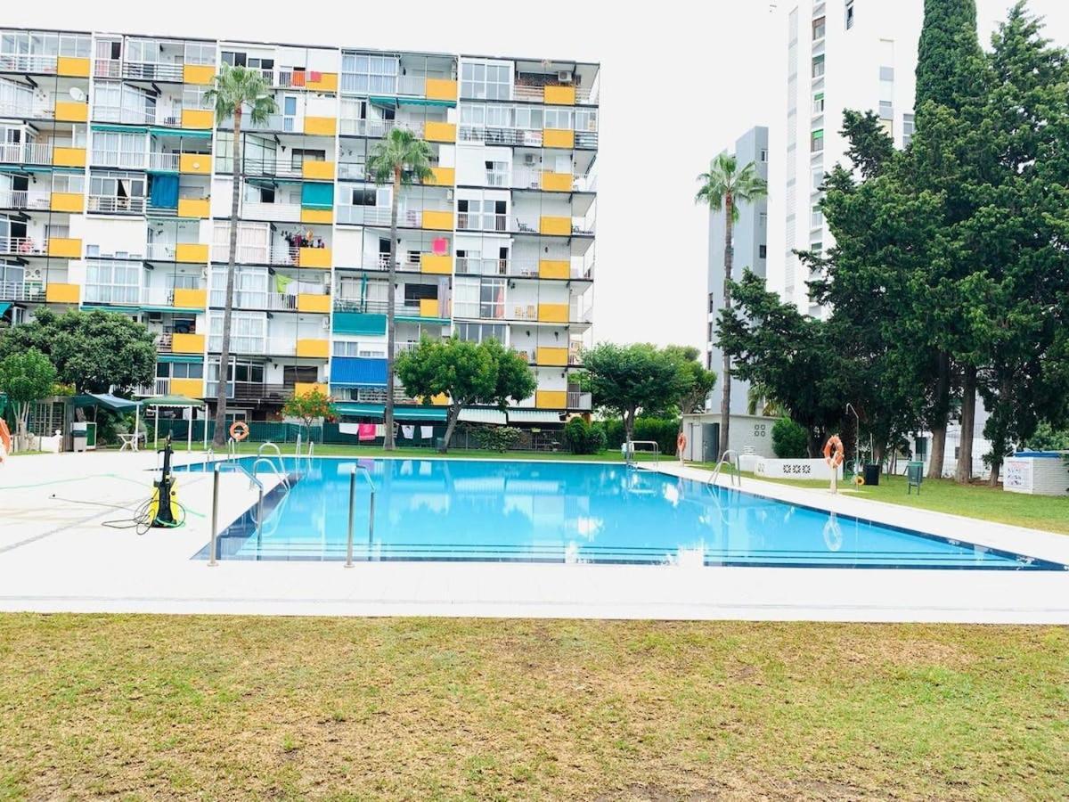 Moderno Apartamento Con Vistas Al Mar -Benalmadena Benalmádena Exterior foto